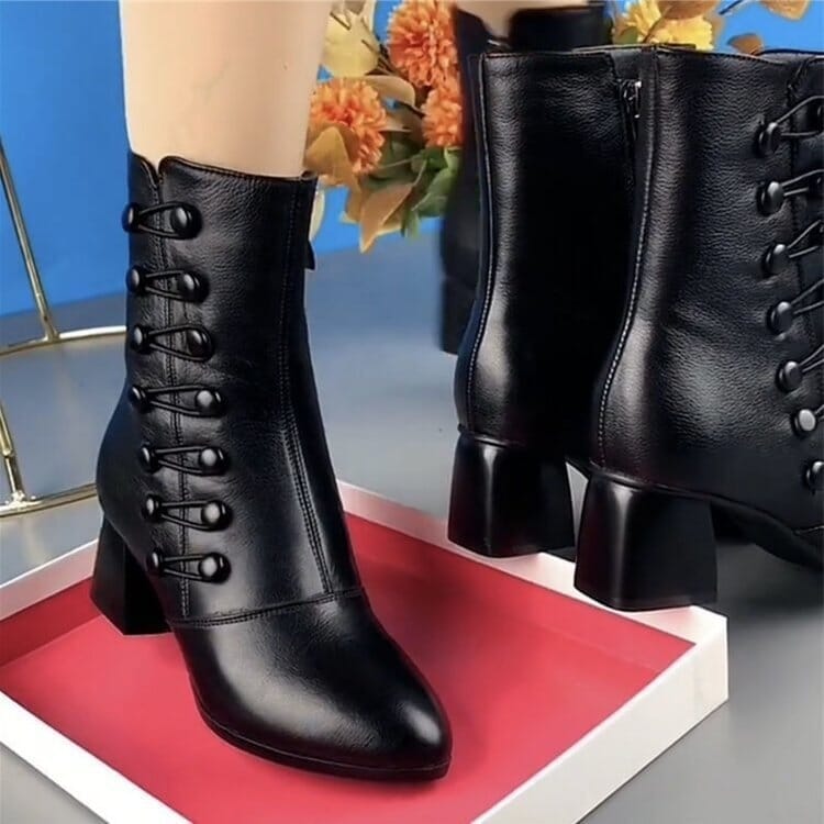 Bota Italiana Cano Curto Em Couro Ecológico Premium - Oferta Válida Apenas Hoje! Bota Italiana MRL-116 Miralleve
